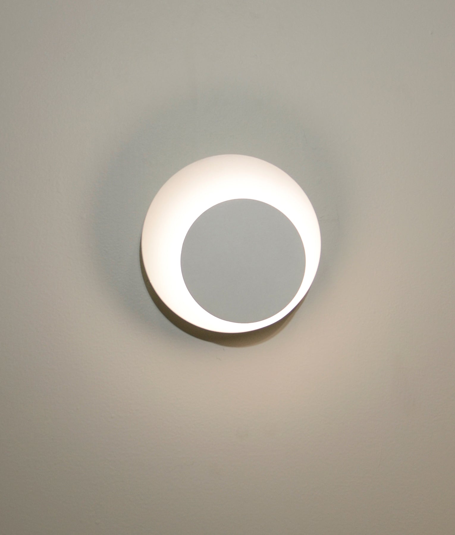 Interior LED Tri-CCT Round Rotatable Dimmable Wall Light