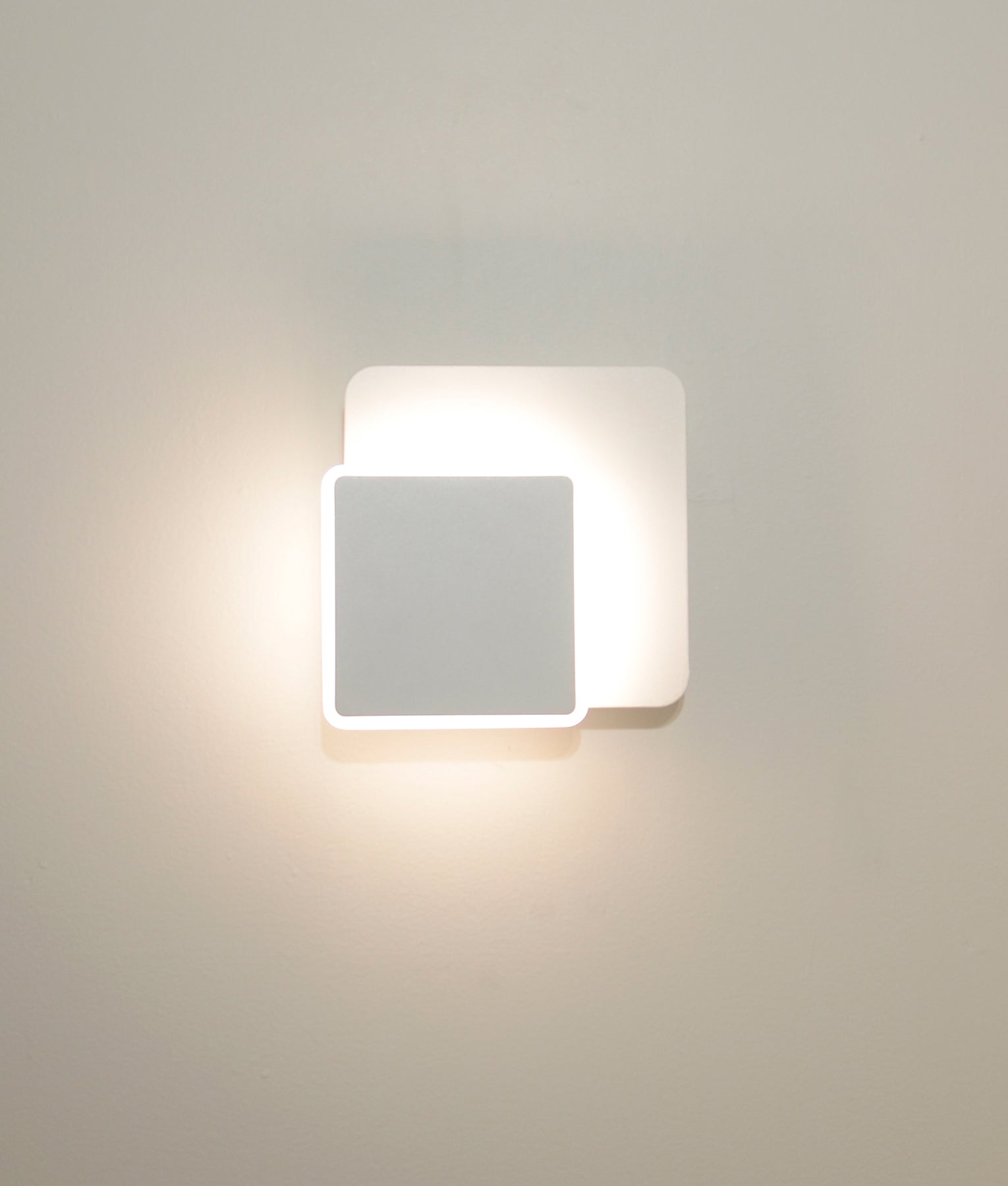 Interior LED Tri-CCT Square Rotatable Dimmable Wall Light
